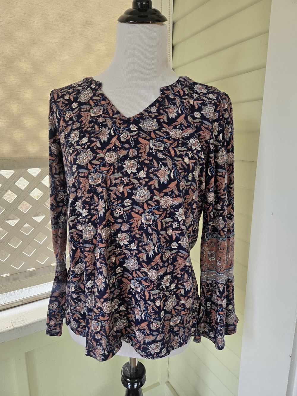 Lucky Brand Navy and Dusty Rose Floral V-Neck Bell Sleeve Top